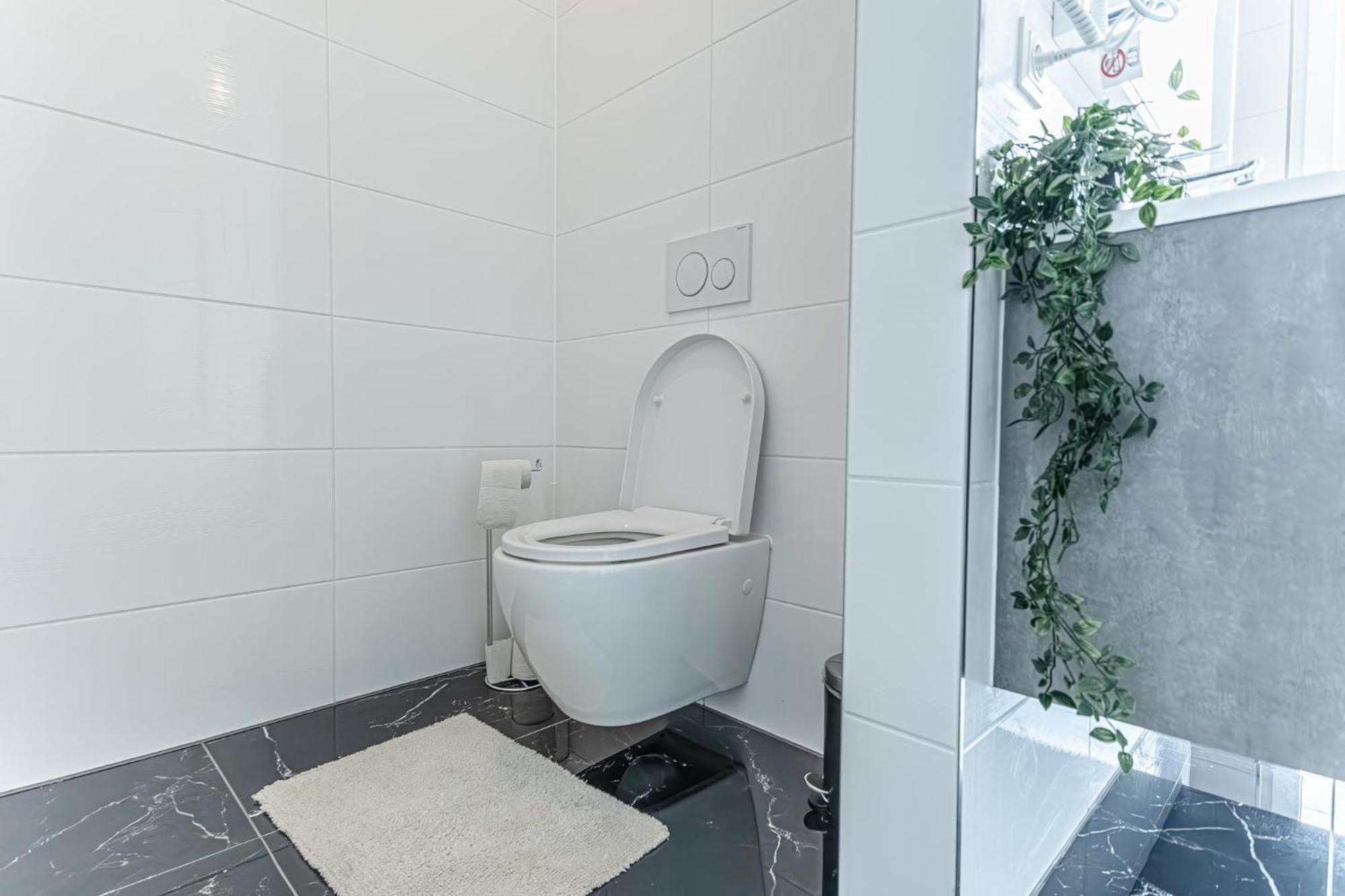 Luxury 6br With Private Pool & Sauna - Pets Allowed Wien